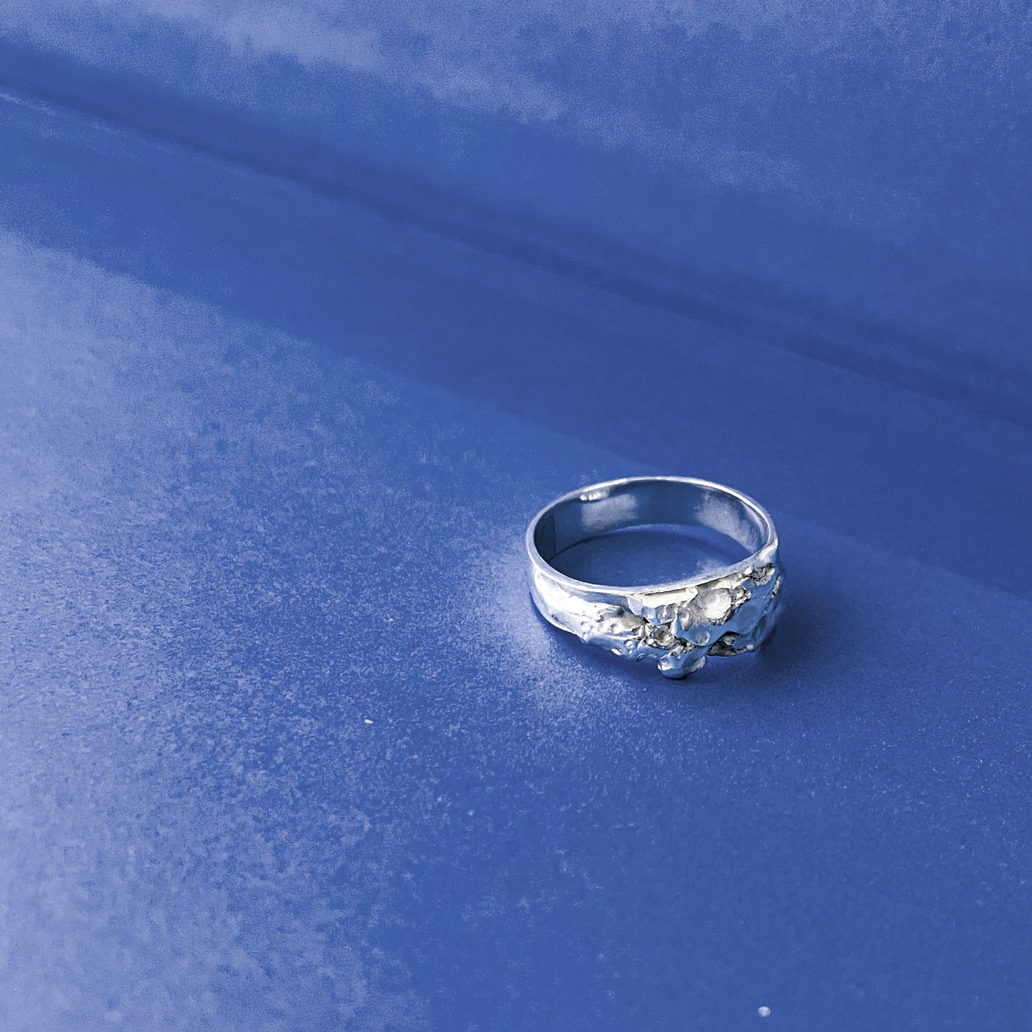 Unira Band Ring