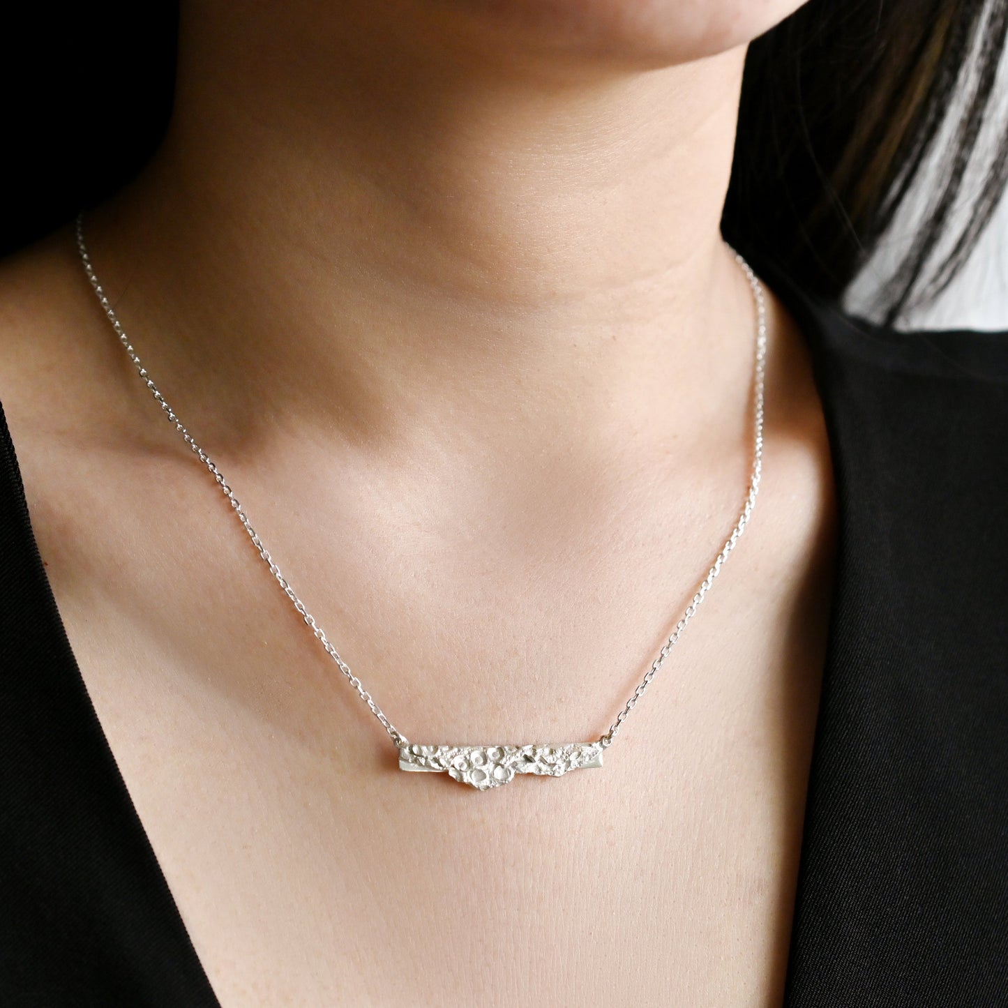 Unira Bar Necklace
