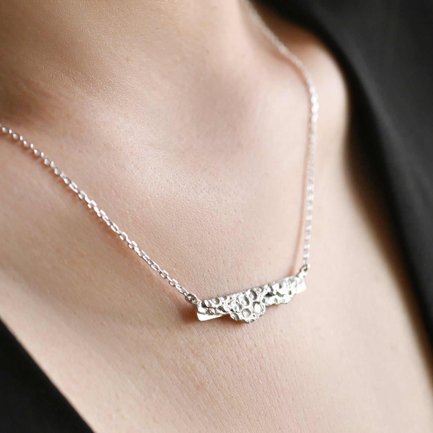 Unira Bar Necklace