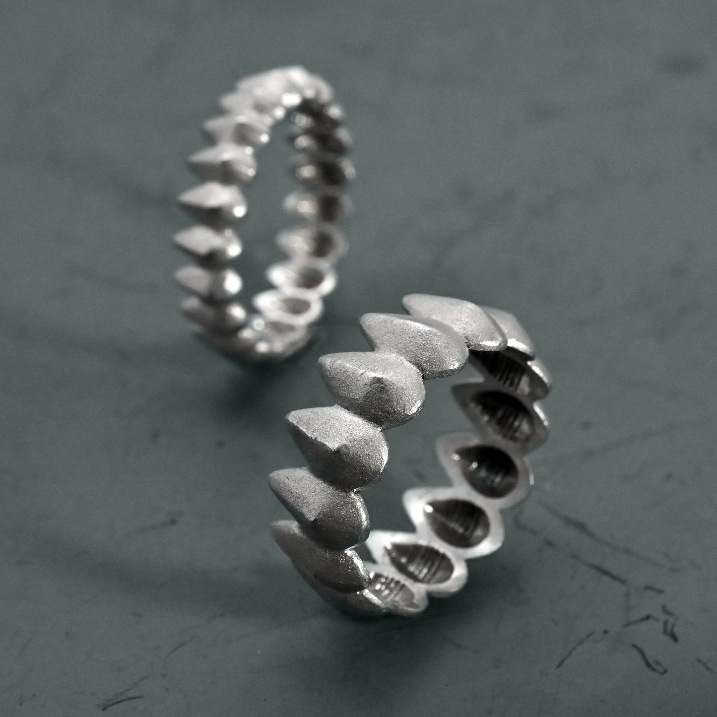 Eternal Spike Ring - Large
