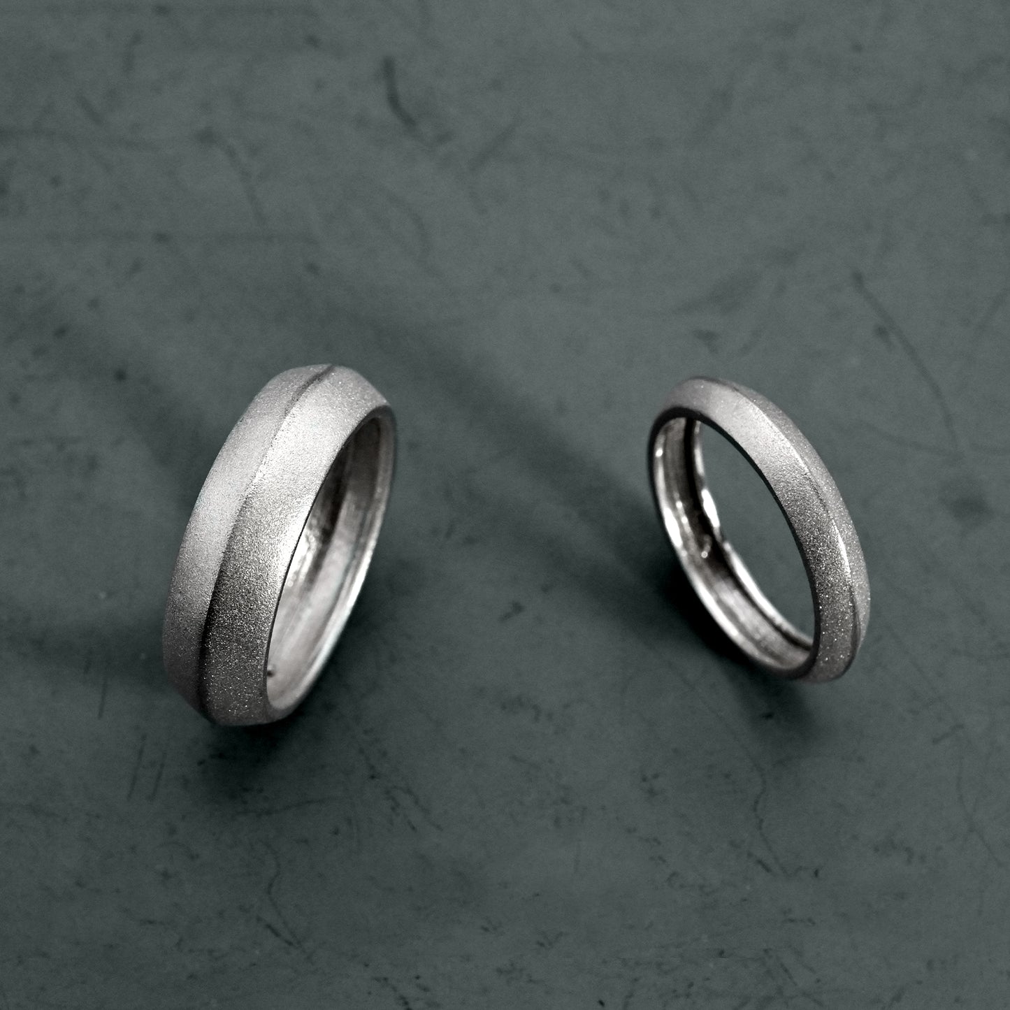 Riven Band Ring - Large