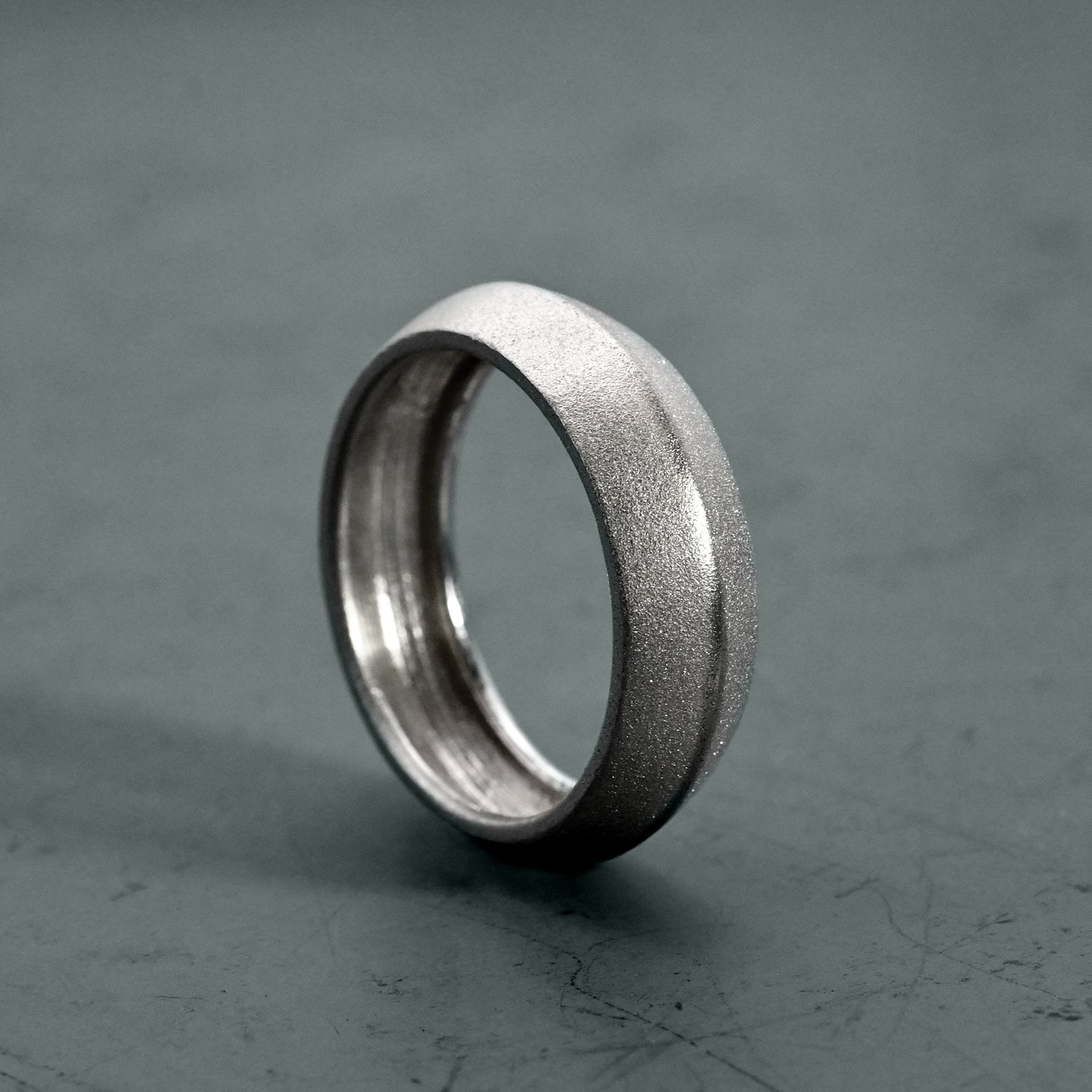 Riven Band Ring - Large