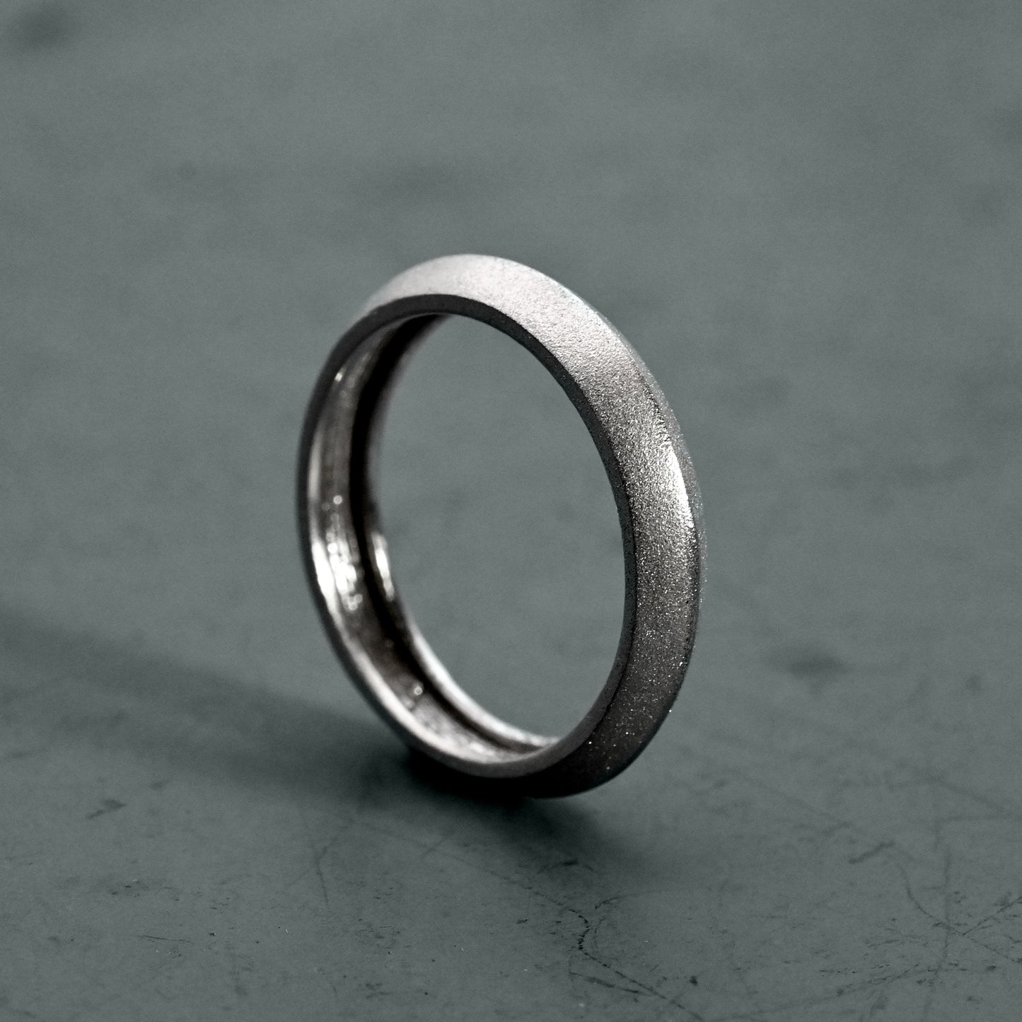 Riven Band Ring - Small