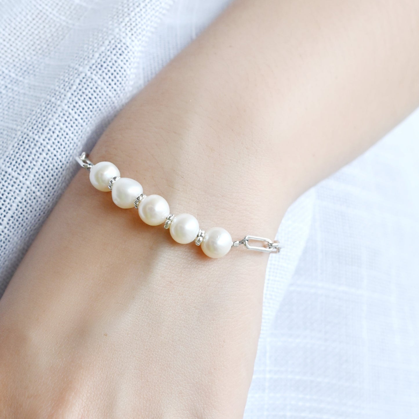 Seren Pearl Bracelet