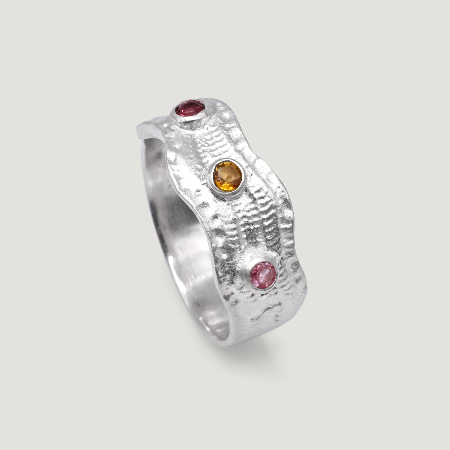 Trilo Band Ring