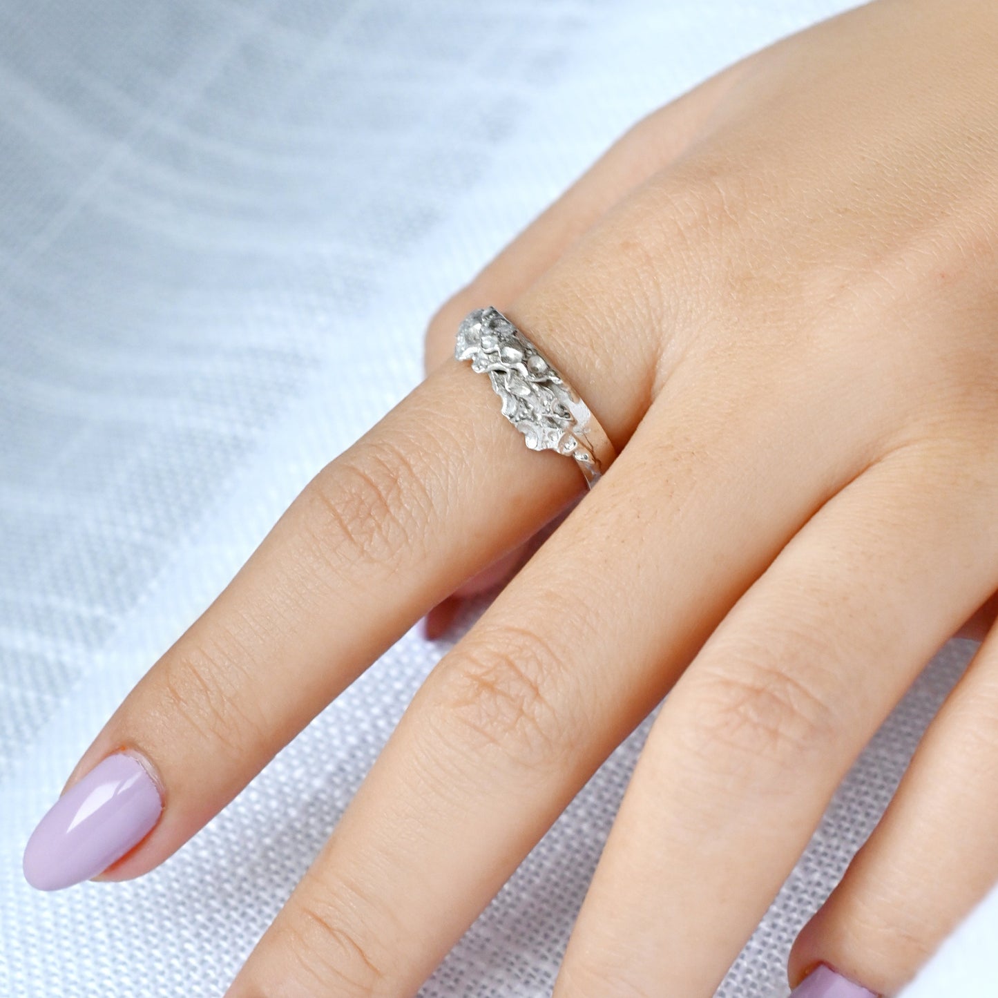 Unira Band Ring