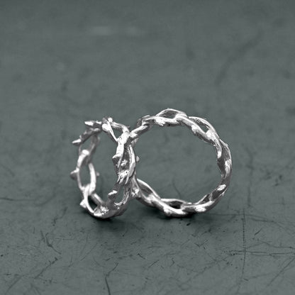 Thornline Ring