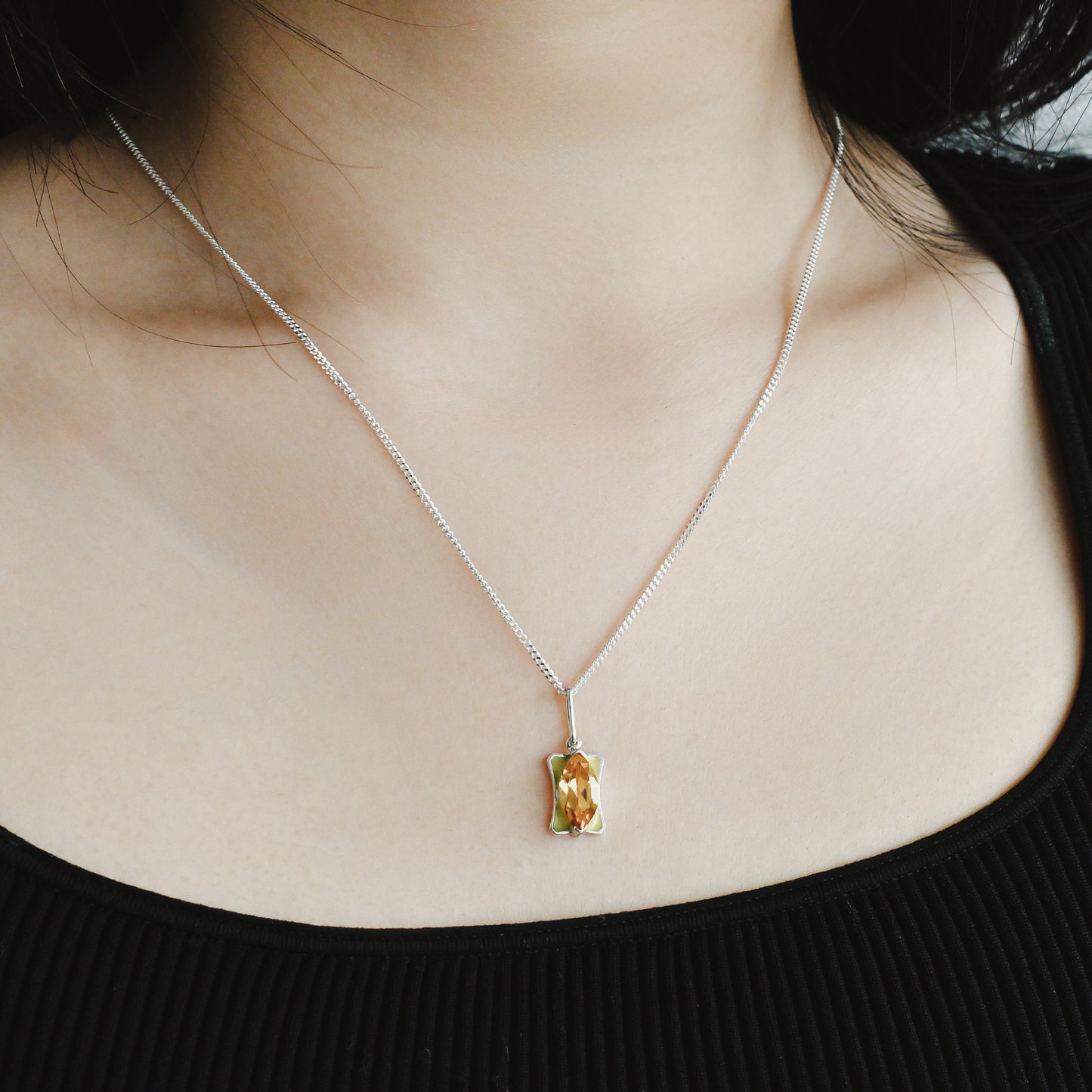 Marqui Enamel Necklace