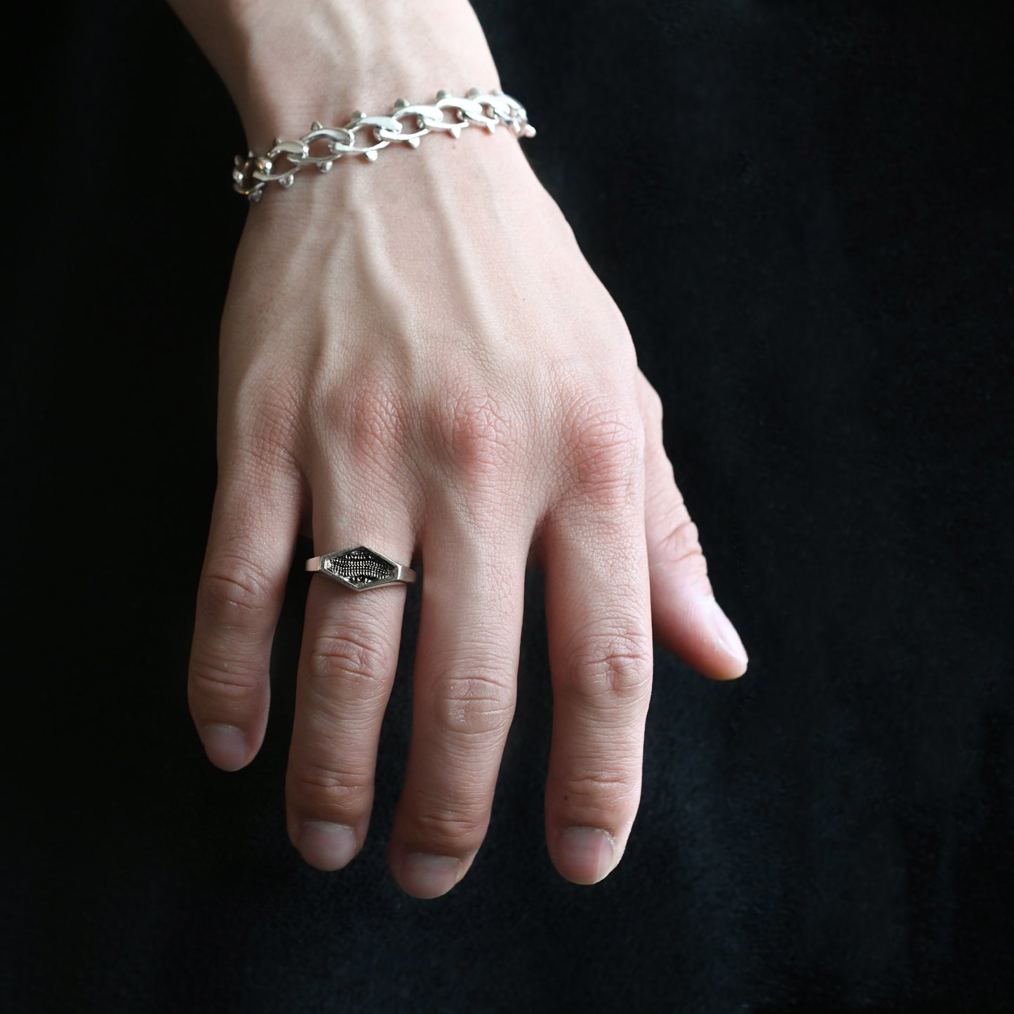 Hexa Signet Ring