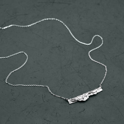 Unira Bar Necklace