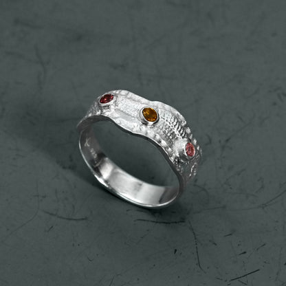 Trilo Band Ring