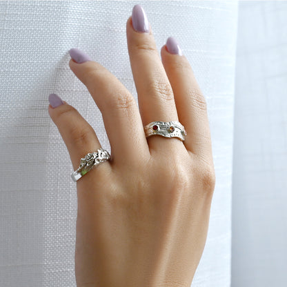 Trilo Band Ring